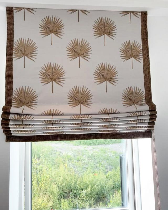 Liftgardin i stoffet Fortunei J0166 fra Jane Churchill 
