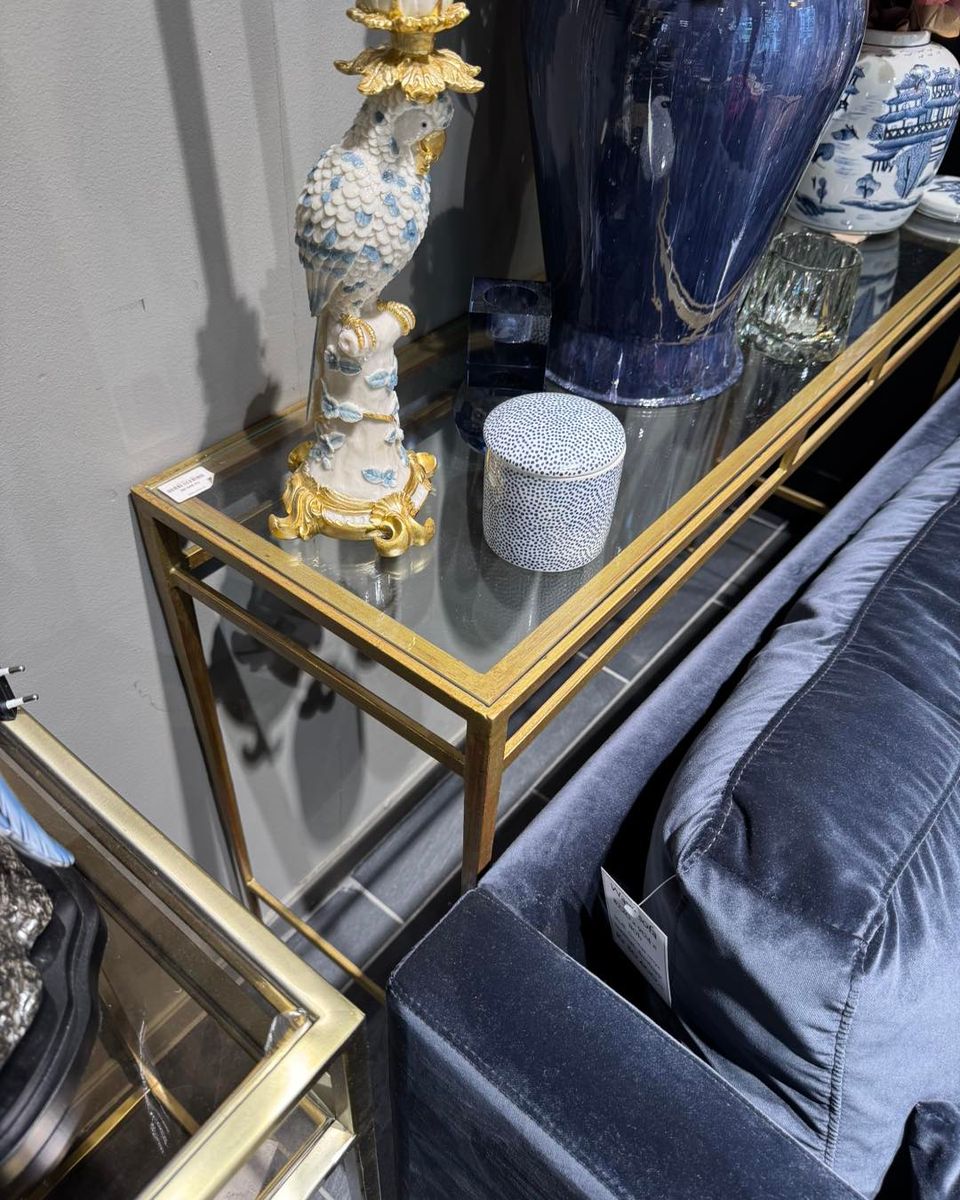 Kosollbord selges fra utstilling 120x35x82h 